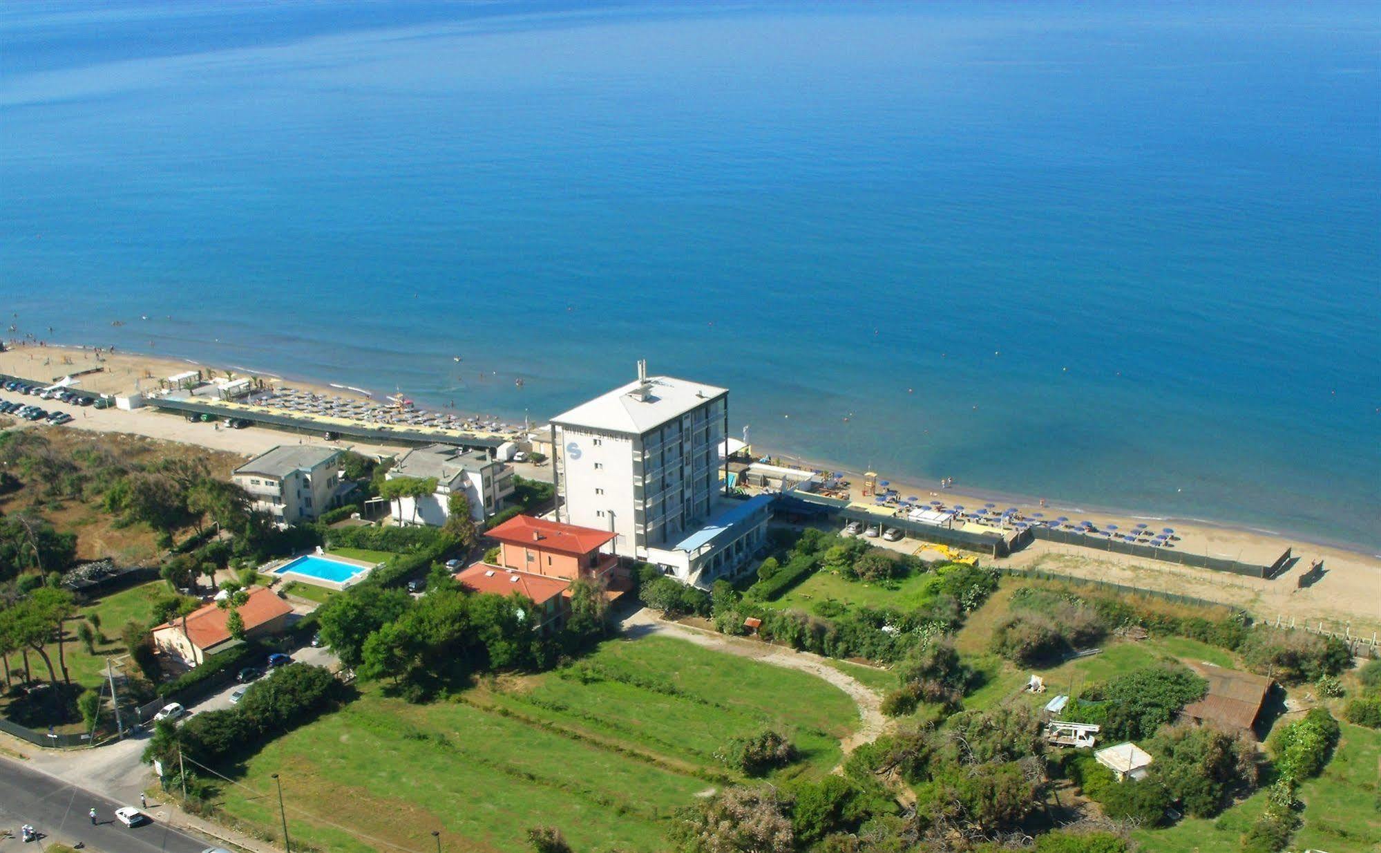 Albergo Riviera Spineta Баттіпалья Екстер'єр фото